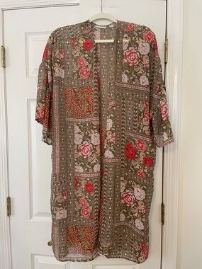 New York & Company Mixed Floral Pattern Coverup/Kimono w/Bell Sleeves, size L/XL